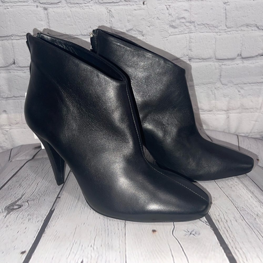 NWT ZARA Leather Heeled Ankle Boots